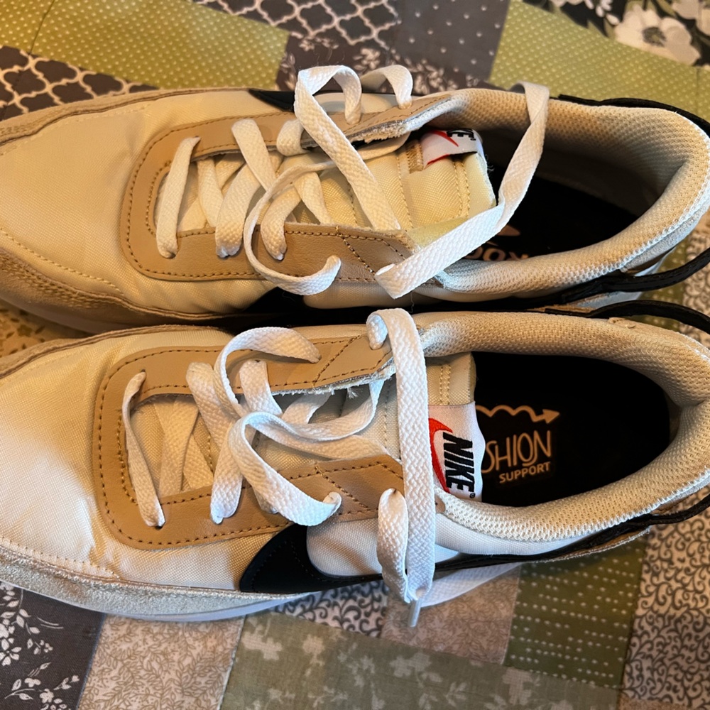 Nike Cream and Black Athletic Shoes